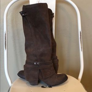 Fergie Lattitude Boot